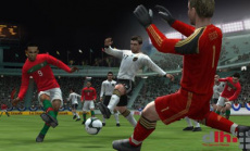 Neue Screenshots zu PES 2011 3D